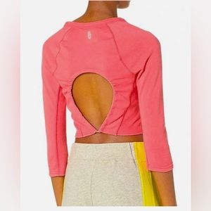 FREE PEOPLE MOVEMENT
Circle Back Crop Top